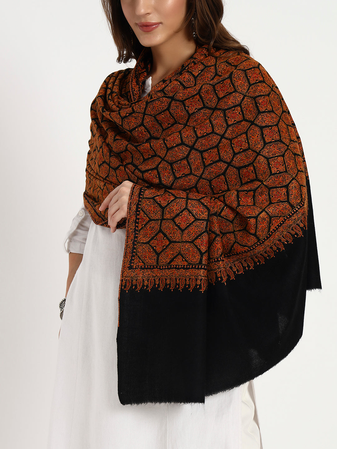 Women’s Sozni Jamawar Hand Embroidered Shawl