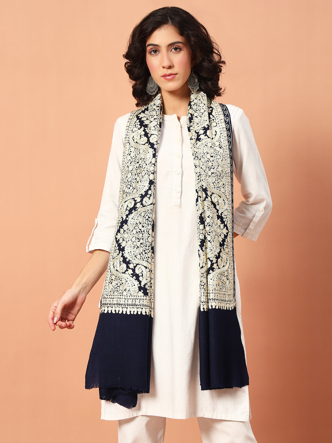 Tilism Embroidered Woolen Stole