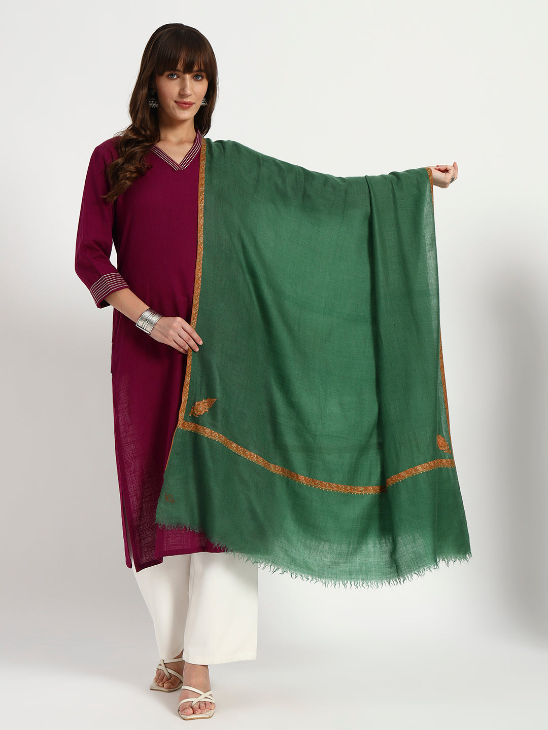 Women's handcrafted Pashmina Sozni Hashidaar Shawl