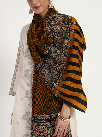 Women's Handcrafted Pashmina Sozni Palladaar Stole with Check Print