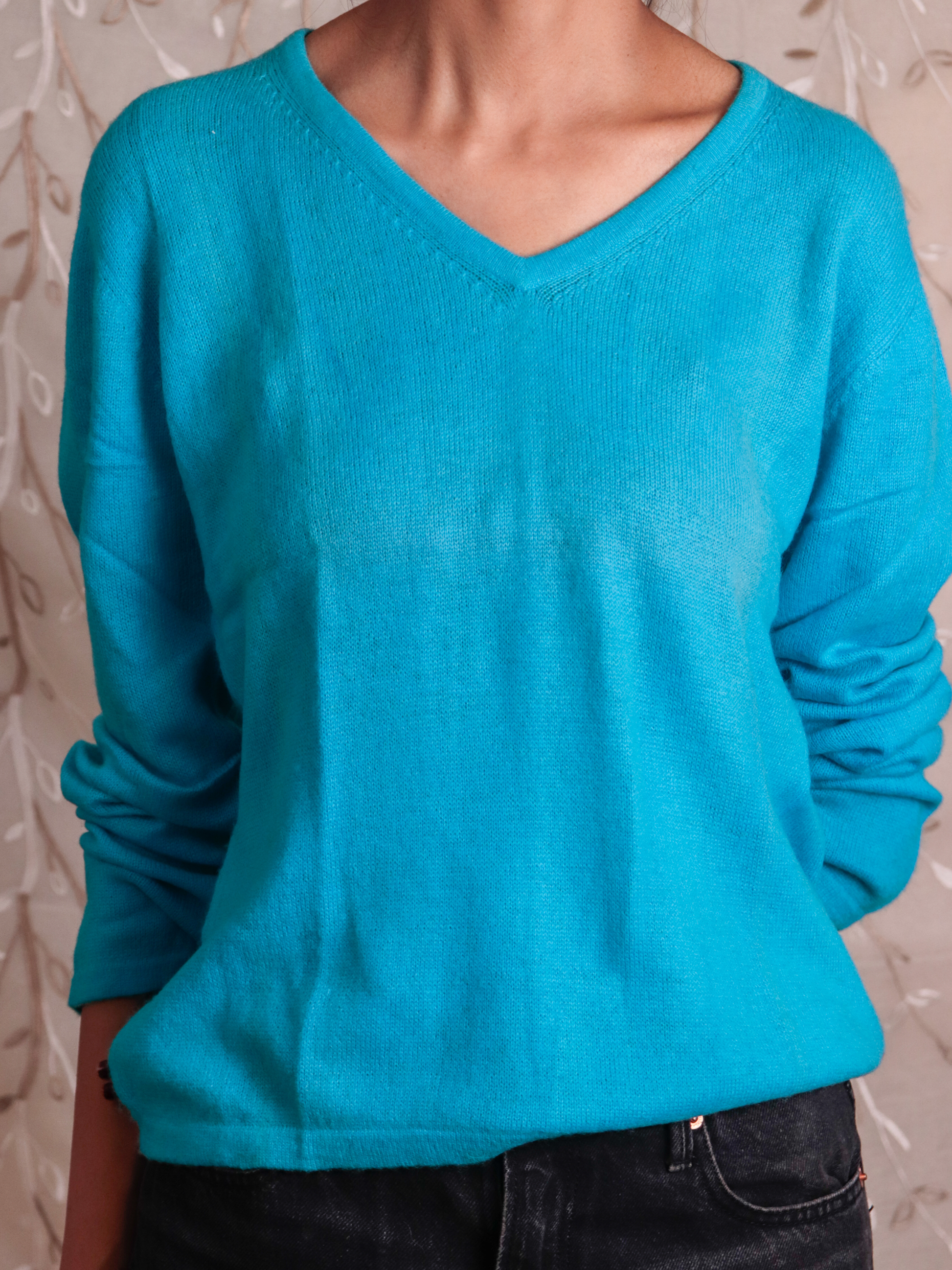 Women's V-Neck Cashmere Sweater