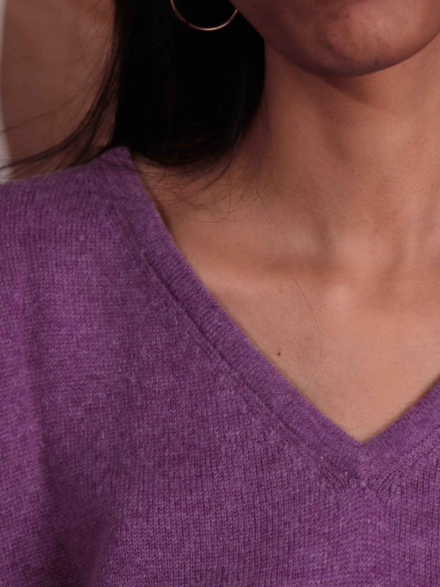 Women's V-Neck Cashmere Sweater