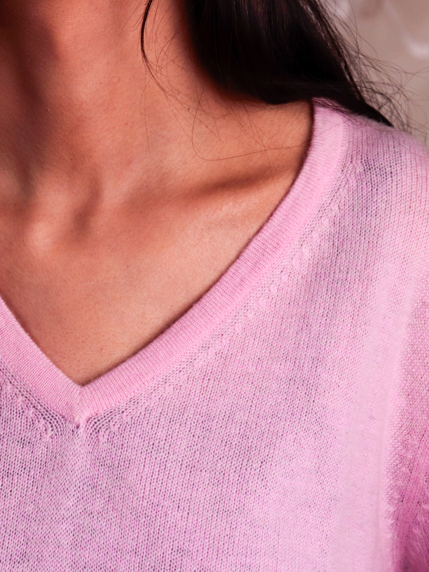 Women's V-Neck Cashmere Sweater